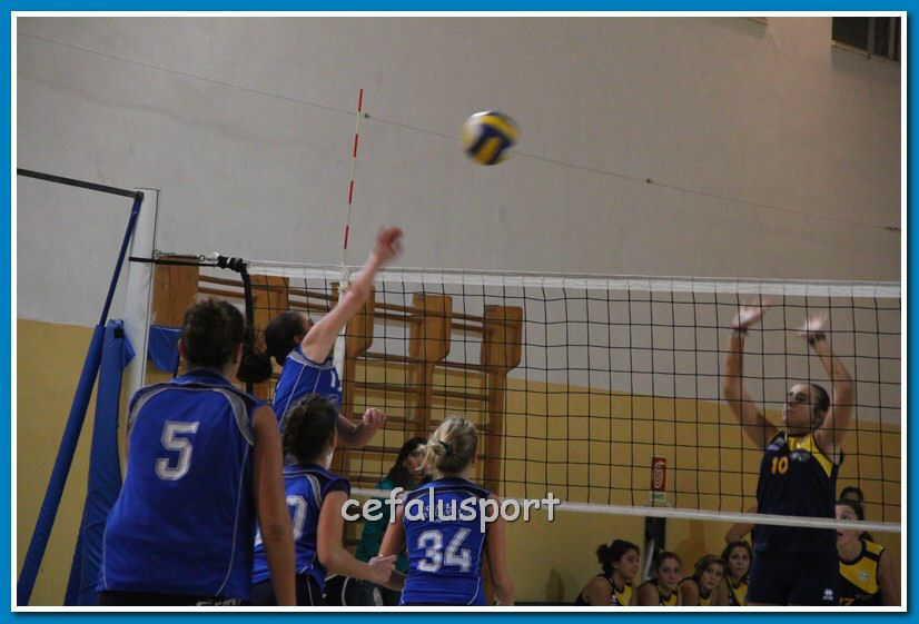 121144 volley 080_tn.jpg